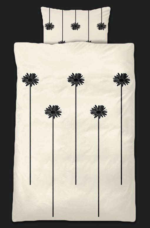 DP (Duvet & pillow) cover example. Majestic_elegant_daisies print design in pb (pristine/black) color-play for duvet and pillow cover.
