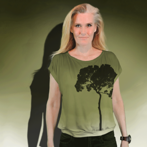 "Tree" short sleeved blouse made from mtm fabric 152cm x 1meter. Ejm Art FREE Blouse & Sweater XS-XL Pattern" was used to cut and sew the blouse. Ground color is green and artwork black.