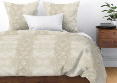 Bedding, duvet and pillow cover with wild poppies print design in pristine color play (off-white/creme)