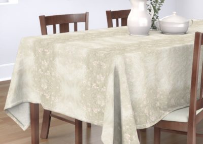 Tablecloth with wild poppies print design in pristine color play (off-white/creme)